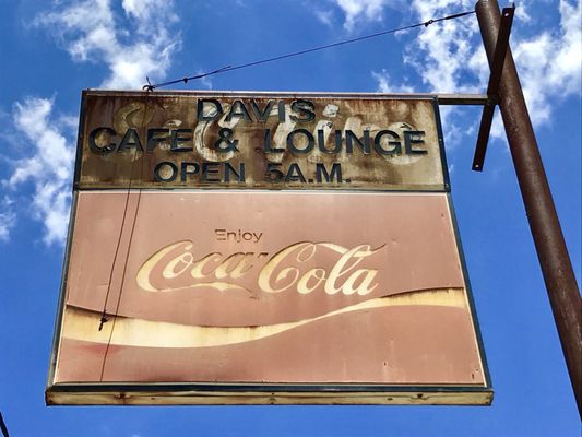 Davis Cafe by null
