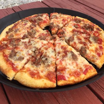 Blue Highway Pizza - Sausage and bacon pizza, husband loved it. - Pizza Near Me - Micanopy, Florida