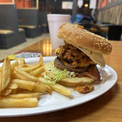 Manuelito's Mexican Restaurant - Manuelitos's Mexican BURGER COMBO (Hamburguesa con papas)