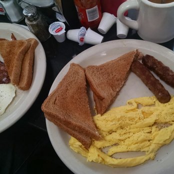 Theo's Cozy Corner - Breakfast & Brunch Near Me - Boston, Massachusetts