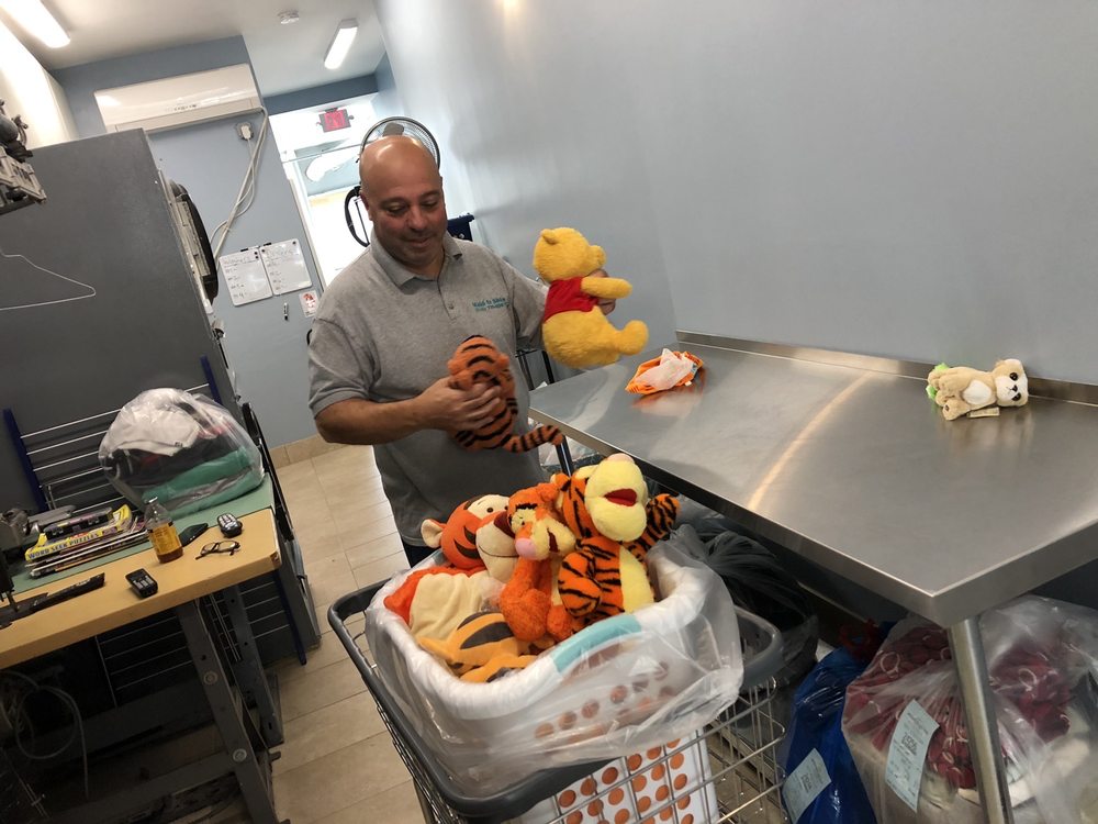 IMPRESSIVE DROPOFF LAUNDRY & DRY CLEANING SERVICE 11 Photos & 18