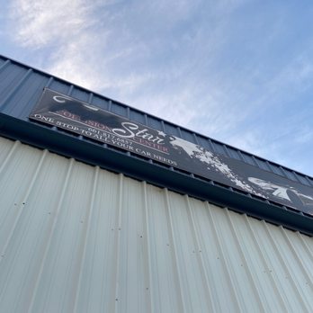 Gold Star Collision Center - Body Shops Near Me - Bakersfield, California