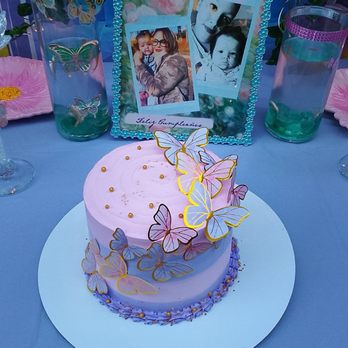 Cakessbyemily - Custom Cakes Near Me
