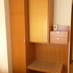 Kroes Hotel am Kloster - Closet and mini fridge