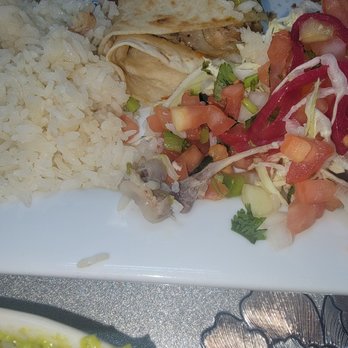 Los Alvarez - Bones - Honduran Near Me - Baton Rouge, Louisiana