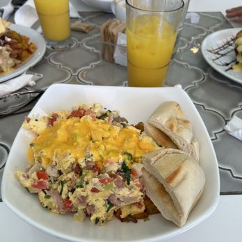 Mona - Huevos revueltos - Coffee & Tea Near Me - Aguadilla, Puerto Rico Mona - Huevos revueltos - Coffee & Tea Near Me - Aguadilla, Puerto Rico