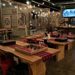 Stumpy's Hatchet House - Delran - Fun and games