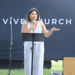 VIVE Church Honolulu - VIVE Beach Service