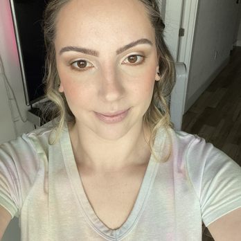 Bombshell Dry Bar - My make up - Hair Stylists Near Me - Davie, Florida
