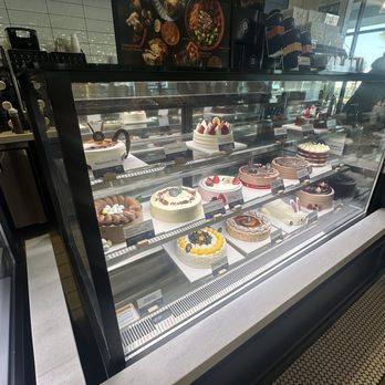 Paris Baguette - Coffee & Tea Near Me - Virginia Beach, Virginia