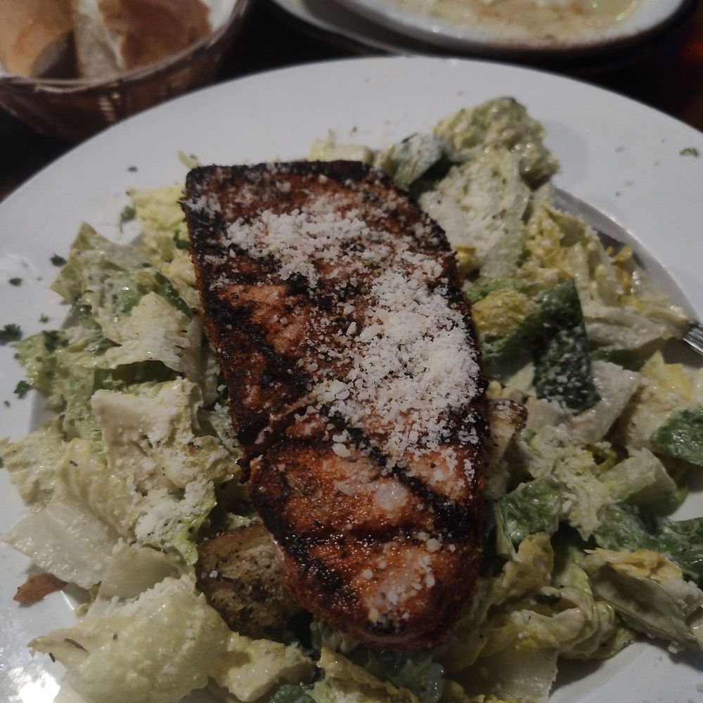 Super yummy blackened tuna steak + saganaki! Super yummy blackened tuna steak + saganaki!