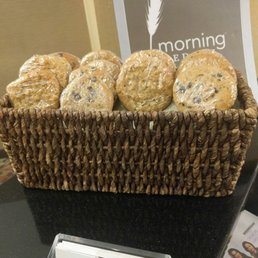 Free cookies!!! Free cookies!!!