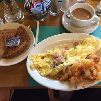 Table Talk - Breakfast. Western omelette. Terrific - American Near Me - Alexandria, Virginia