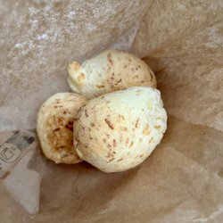Cafuné - Pão de queijo