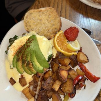 Donner Lake Kitchen - Eggs Benedict - Breakfast & Brunch Near Me - Truckee, California