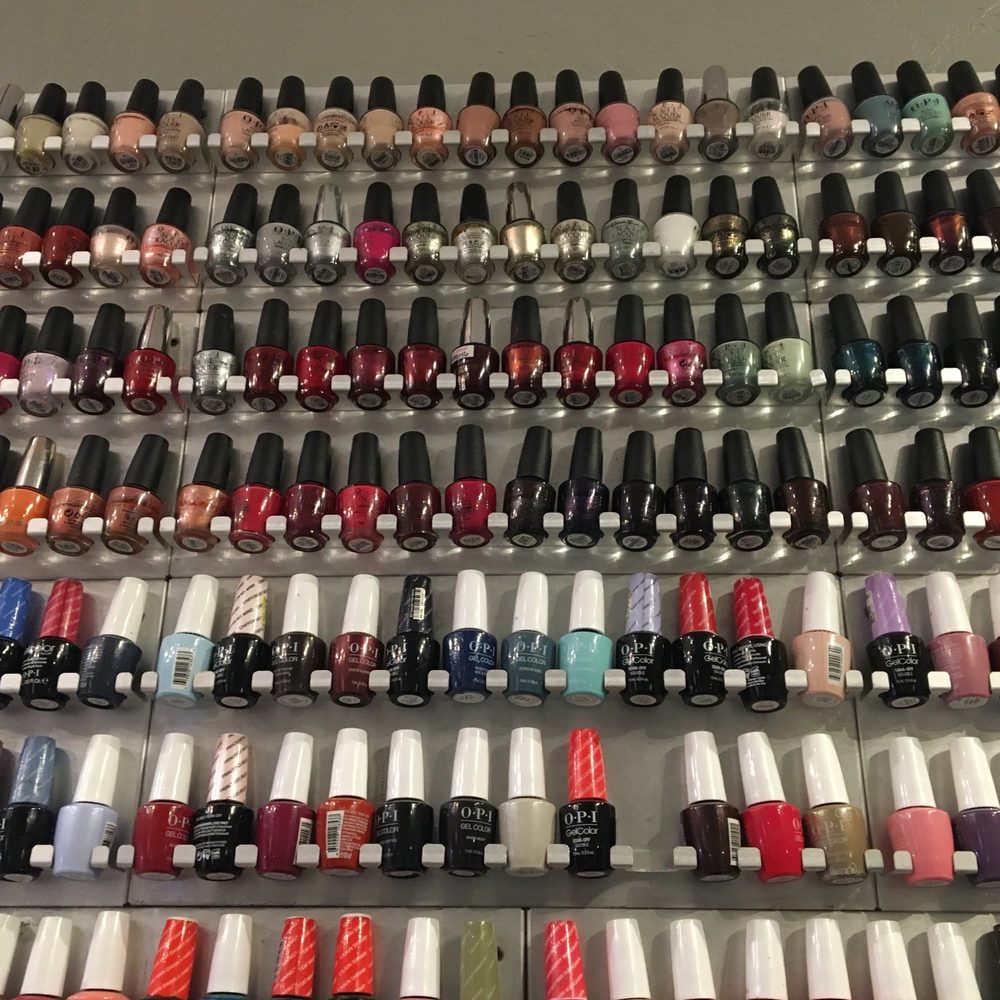 Lots of color to choose from, although I brought my own. Lots of color to choose from, although I brought my own.