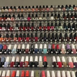Lots of color to choose from, although I brought my own. Lots of color to choose from, although I brought my own.