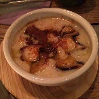 Lateral - Especial de Santa Ana: Pulpo con crema patatas. Octopus with potato cream. No estaba bueno. Not good. SKIP. - Tapas Bars Near Me - Madrid, M Lateral - Especial de Santa Ana: Pulpo con crema patatas. Octopus with potato cream. No estaba bueno. Not good. SKIP. - Tapas Bars Near Me - Madrid, M