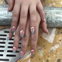 Swan Nail