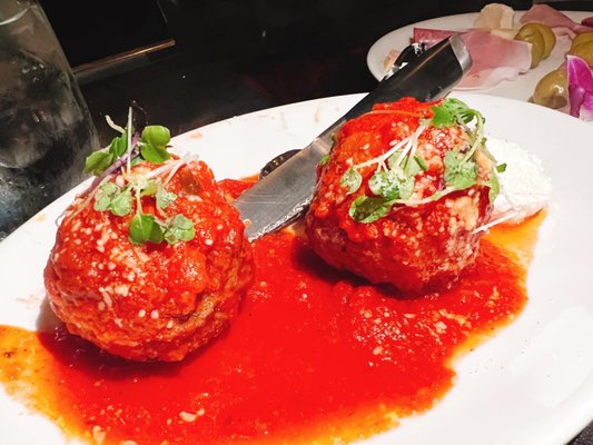 Incontro Italian Cuisine Steakhouse by null