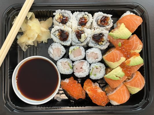 Hilo Poke & Sushi by null