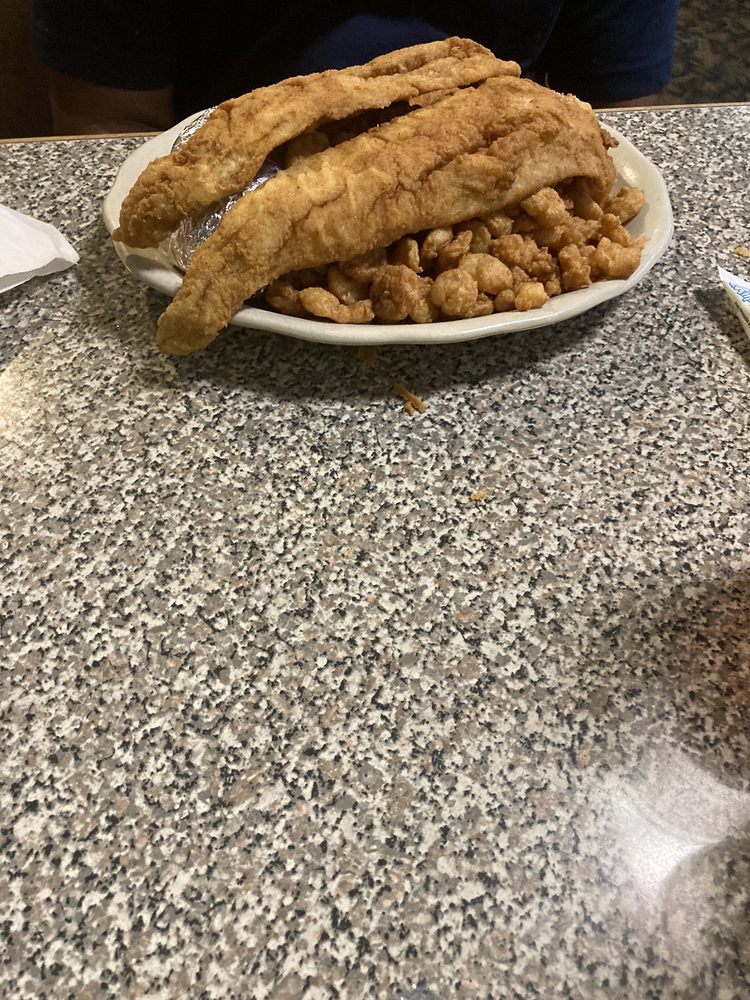 MAYFLOWER XVI SEAFOOD RESTAURANT - 32 Photos & 62 Reviews - Seafood