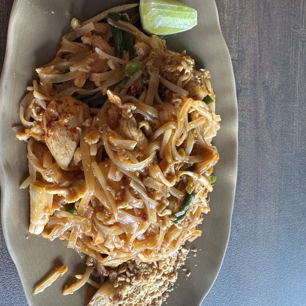 Koracha Thai Restaurant - Chicken pad Thai - Thai Near Me - Bedford, Texas Koracha Thai Restaurant - Chicken pad Thai - Thai Near Me - Bedford, Texas