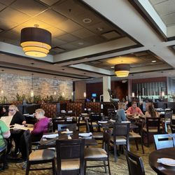Harvest Seasonal Grill - Glen Mills