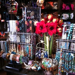 Francesca's Collections