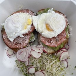Avalado toast