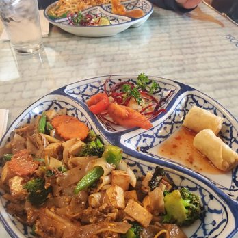 Thai Cuisine - Drunken noodles with tofu - Thai Near Me - Boise, Idaho Thai Cuisine - Drunken noodles with tofu - Thai Near Me - Boise, Idaho