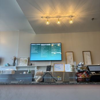 Twelve 31 Café - Inside - Cafes Near Me - Concord, New Hampshire Twelve 31 Café - Inside - Cafes Near Me - Concord, New Hampshire