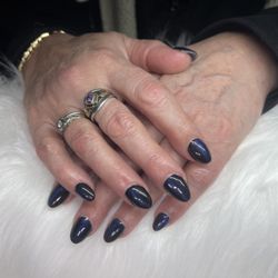 Blessed Sets by Jess - Black cat eye manicure