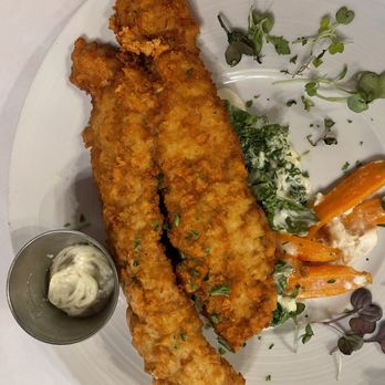 Omar's Carriage House - Potato Chip encrusted Flounder - New American Near Me - Norfolk, Virginia