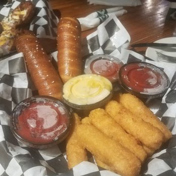 Wounded Minnow Saloon - American Near Me - Dowagiac, Michigan