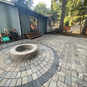 Venegas Construction - Another angle of the backyard - Landscaping Near Me - Centralia, Washington Venegas Construction - Another angle of the backyard - Landscaping Near Me - Centralia, Washington