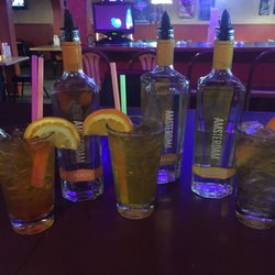 El Patio - New Amsterdam spring bouquet