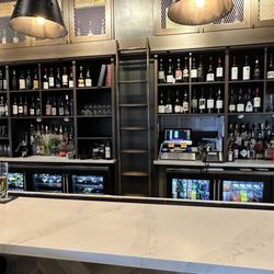Basil Pizza & Wine Bar