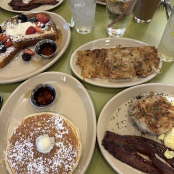 Snooze, an A.M. Eatery - Breakfast & Brunch Near Me - Phoenix, Arizona Snooze, an A.M. Eatery - Breakfast & Brunch Near Me - Phoenix, Arizona