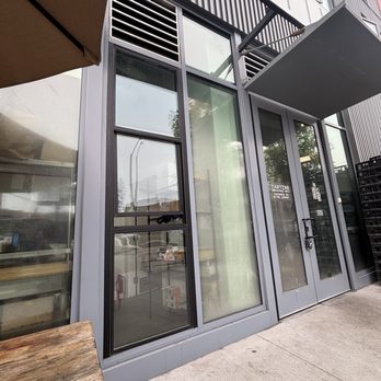 Tartine - Pick up window - Bakeries Near Me - Los Angeles, California Tartine - Pick up window - Bakeries Near Me - Los Angeles, California