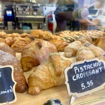 M’ama Napoli - Croissant pastry case - Bakeries Near Me - Winter Park, Florida M’ama Napoli - Croissant pastry case - Bakeries Near Me - Winter Park, Florida