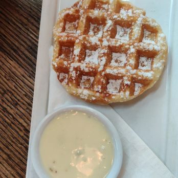 Medina Cafe - Breakfast & Brunch Near Me - Vancouver, British Columbia