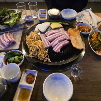 Piggy's Island - Korean Near Me - Thornhill, Ontario