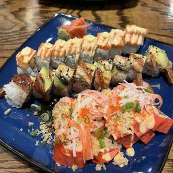Sweet Basil - Smoky Roll, Master Dragon Roll, and Hawaiian Roll - Sushi Bars Near Me - Crescent Springs, Kentucky
