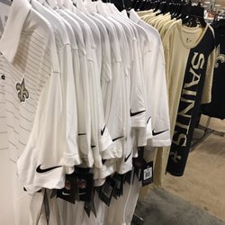 Dillard's
