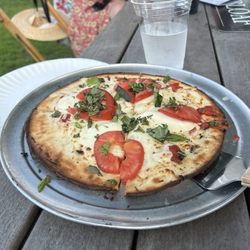 The Farmhouse Beer Garden - Gluten free margherita pizza