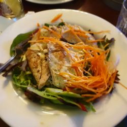 Yard Bird - Grilled chicken salad
