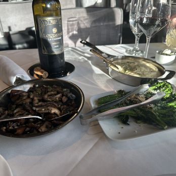 Mastro's Steakhouse - Mushrooms, mashed potatoes, and broccoli - Steakhouses Near Me - San Francisco, California Mastro's Steakhouse - Mushrooms, mashed potatoes, and broccoli - Steakhouses Near Me - San Francisco, California