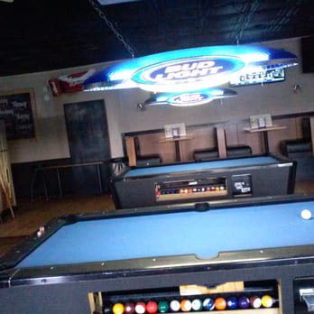 The Blackboard Cafe - Bars Near Me - Windsor Locks, Connecticut