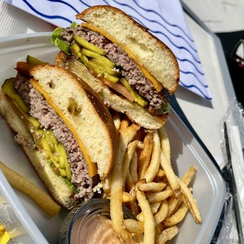 Tidal Cove - Surf House Burger from the Turnberry Menu! - Water Parks Near Me - Aventura, Florida Tidal Cove - Surf House Burger from the Turnberry Menu! - Water Parks Near Me - Aventura, Florida
